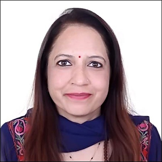 Smt. Ravina Kalantri